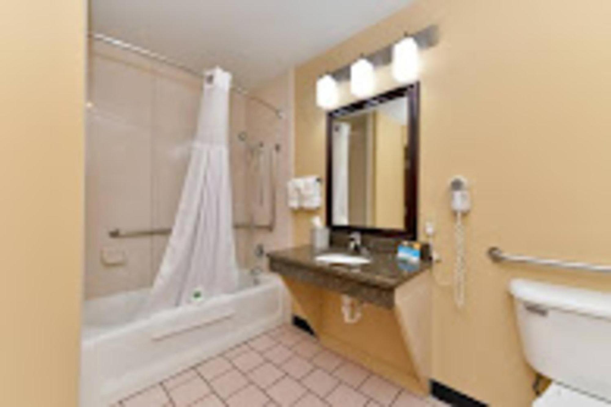Baymont By Wyndham Ardmore I-35 エクステリア 写真